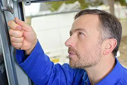 Exclusive Garage Door Service North Reading, MA 978-308-5095 - maintenance-side